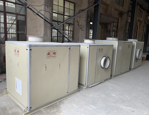 風(fēng)機(jī)隔音箱